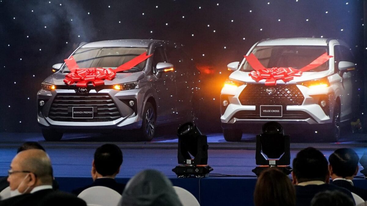 You Are Currently Viewing Toyota Veloz Cross, Avanza Lắp Ráp Tại Việt Nam Chính Thức Ra Mắt