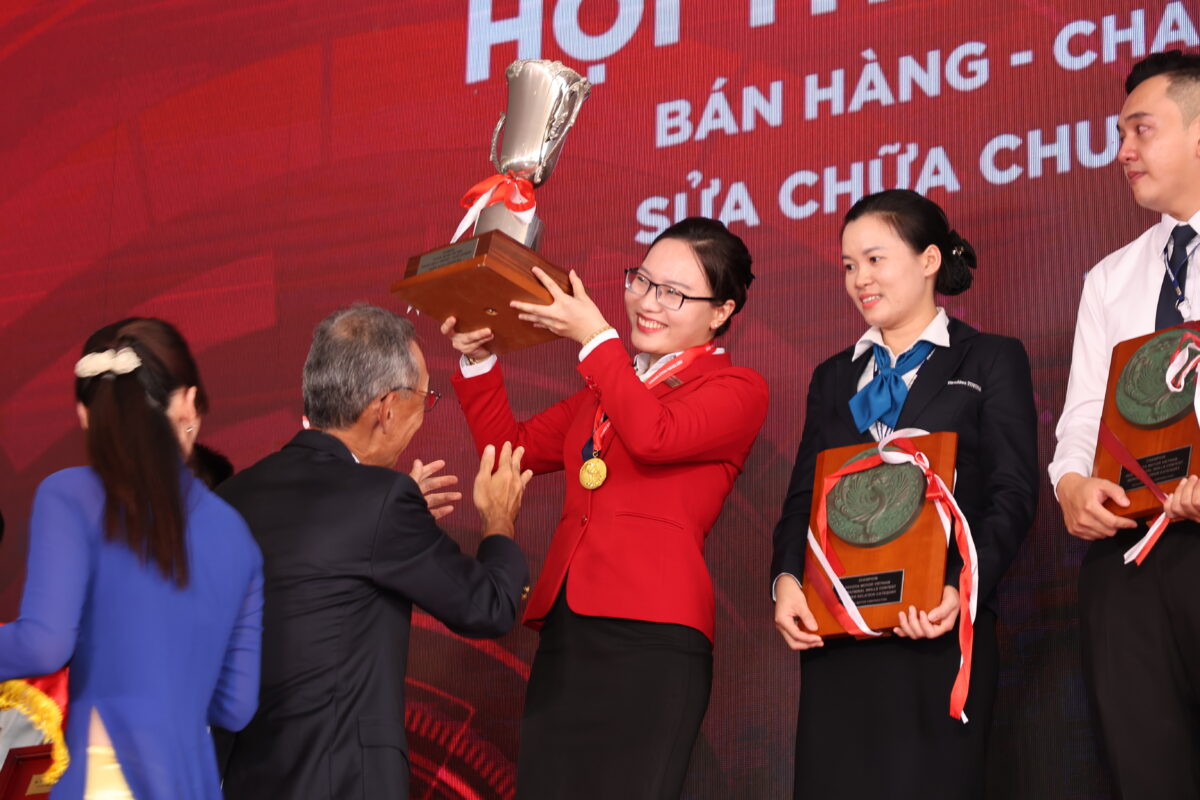 You Are Currently Viewing Vinh Danh 2 Thí Sinh Đạt Huy Chương Vàng Hội Thi Tay Nghề Toyota Toàn Quốc 2022